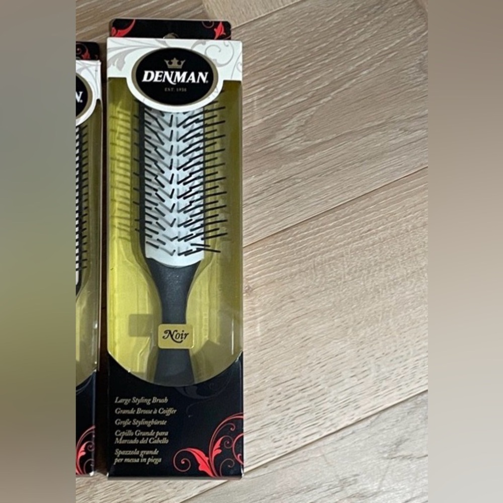 NWT Denman Brush Noir Styling Brush -
❗️This listing is Only For the Large One